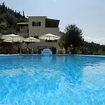 Green Villa מלון דירות Áyios Nikítas