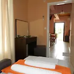 Green Villa מלון דירות 4*