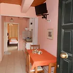 Green Villa מלון דירות 4*
