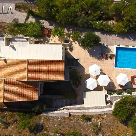 Green Villa * Áyios Nikítas