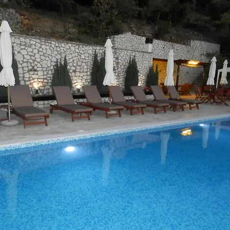 Green Villa Áyios Nikítas