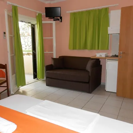 Green Villa Áyios Nikítas