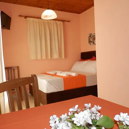 Green Villa Hotel apartamentowy Áyios Nikítas